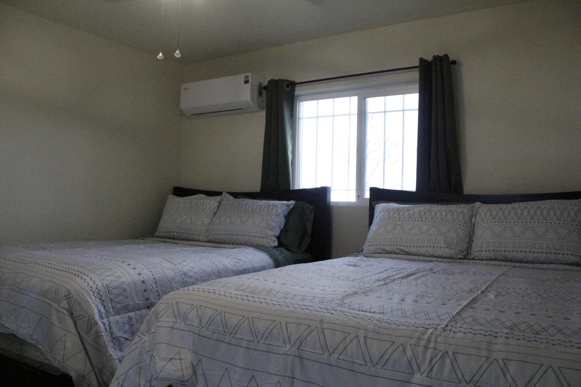 Hummingbird Hill - Entire Cabin Dunlap Esterno foto